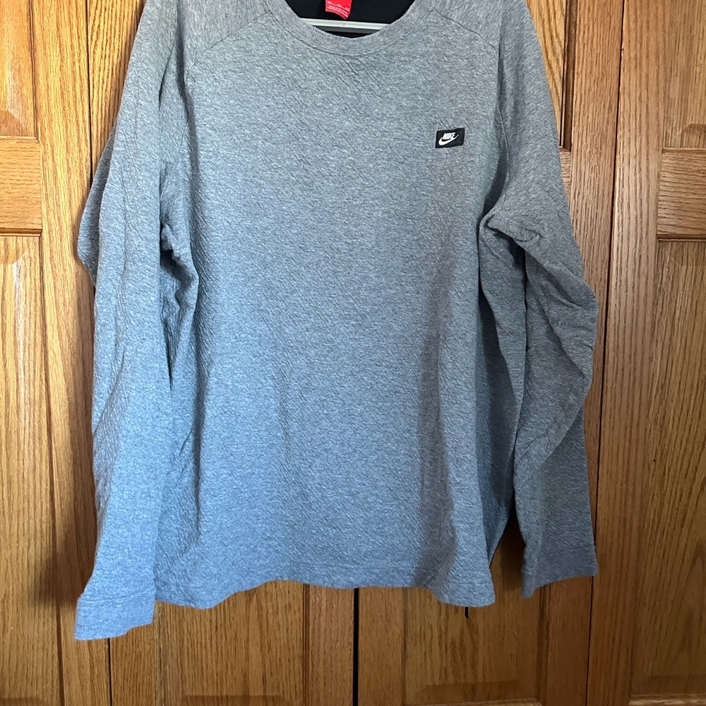 Men’s nike grey crewneck